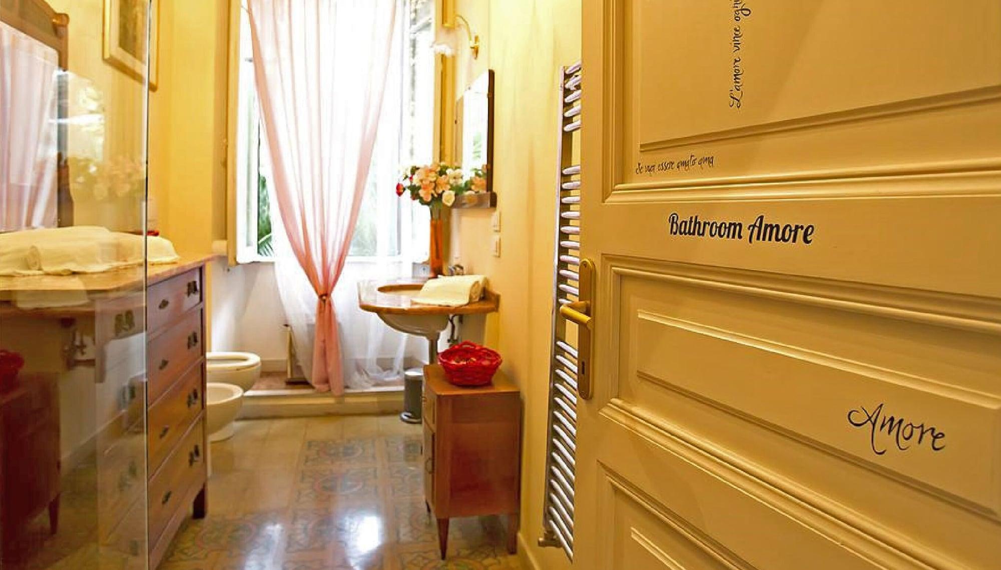 Rome Experience Hostel ภายนอก รูปภาพ