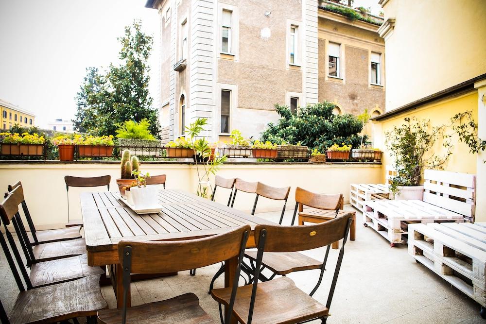 Rome Experience Hostel ภายนอก รูปภาพ